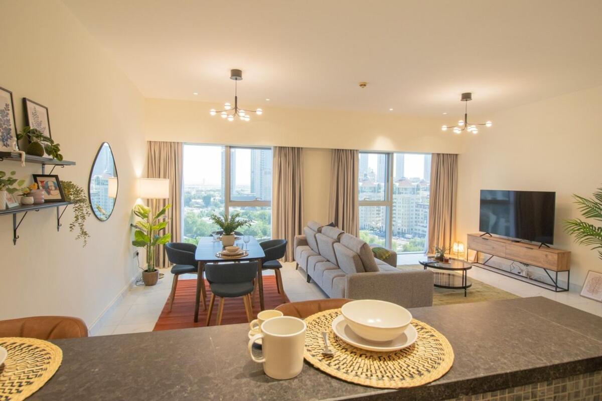 Apartment Park Tower Difc - 10 Minutes Walk To Metro - Spacious 1bdr *