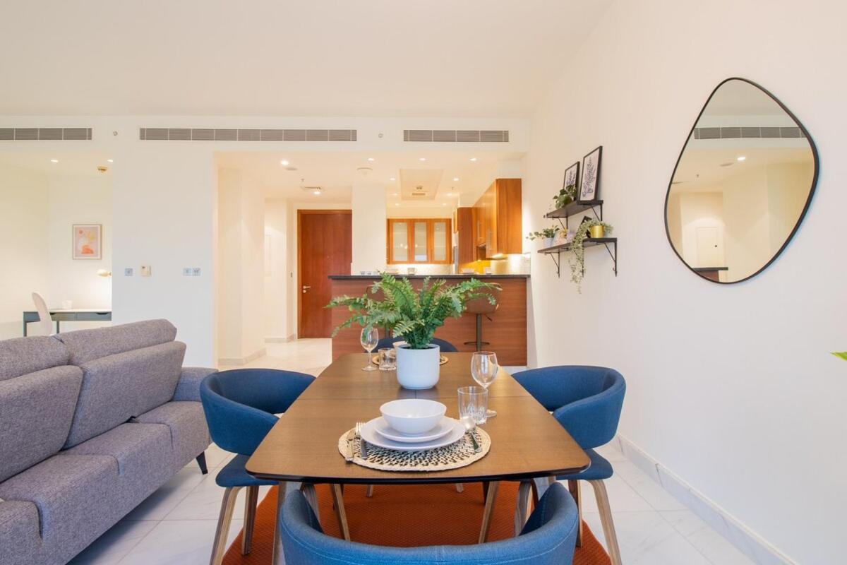 Park Tower Difc - 10 Minutes Walk To Metro - Spacious 1bdr Apartment Dubai