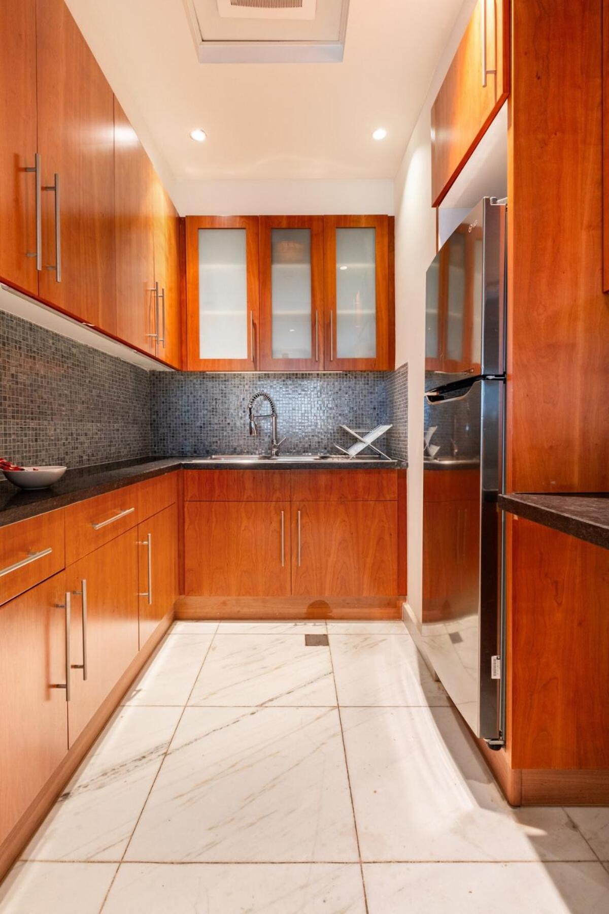Park Tower Difc - 10 Minutes Walk To Metro - Spacious 1bdr *