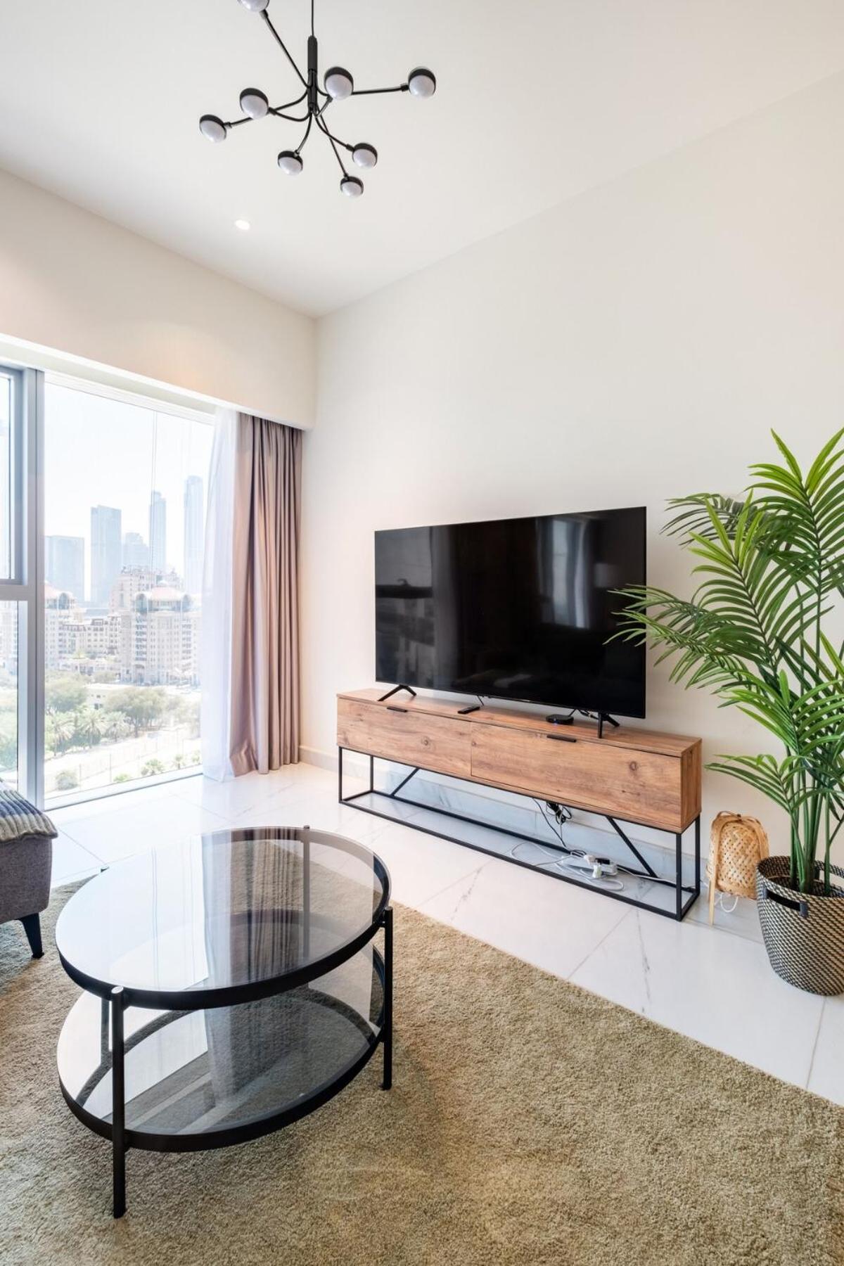 Apartment Park Tower Difc - 10 Minutes Walk To Metro - Spacious 1bdr
