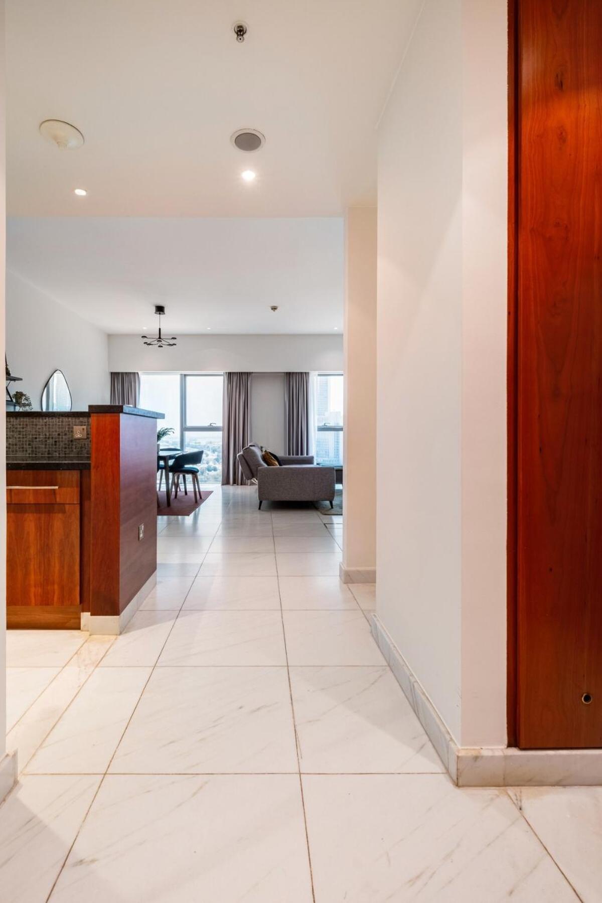 Park Tower Difc - 10 Minutes Walk To Metro - Spacious 1bdr *