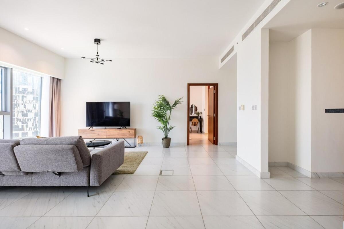 Park Tower Difc - 10 Minutes Walk To Metro - Spacious 1bdr